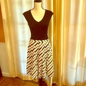 ❤️ Banana Republic Silk/Cotton Blend Skirt Size 4P